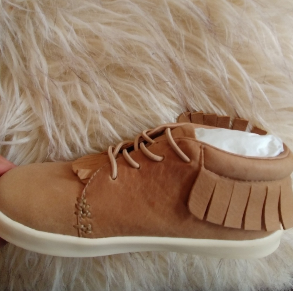 Shoes - Picture 2 of 2